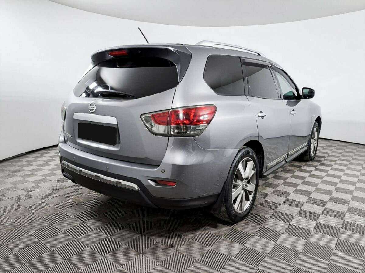 Б/У Ниссан Патфайндер 2014 года. Фото: #4