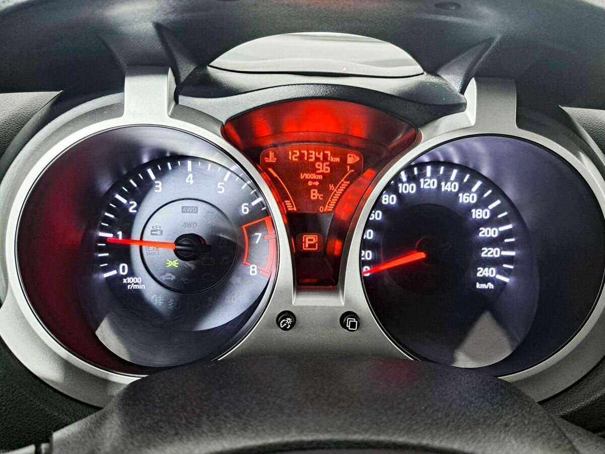 Б/У Ниссан Жук 2013 года. Фото: #10