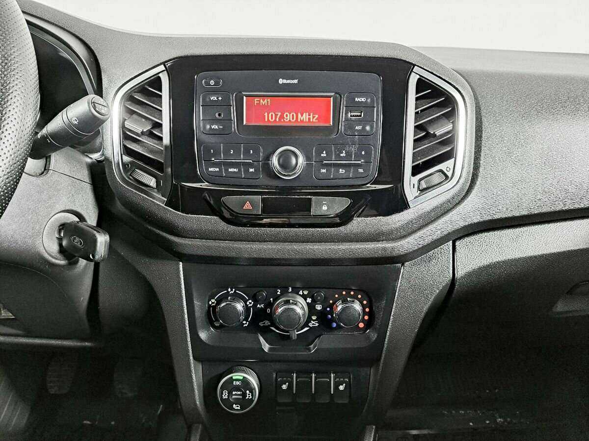 Б/У Лада (ВАЗ) ИКСРЭЙ 2018 года. Фото: #10