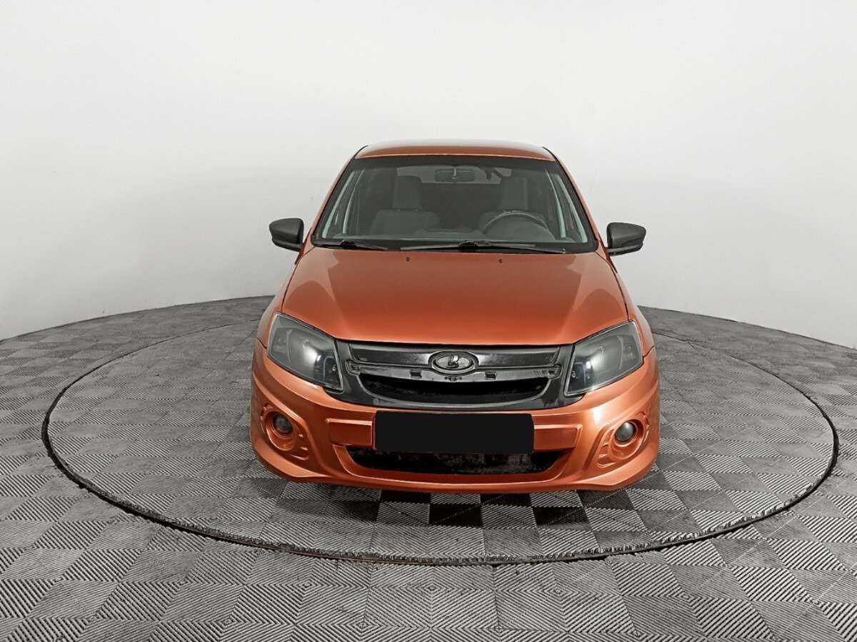 Б/У Лада (ВАЗ) Гранта 2015 года. Фото: #1