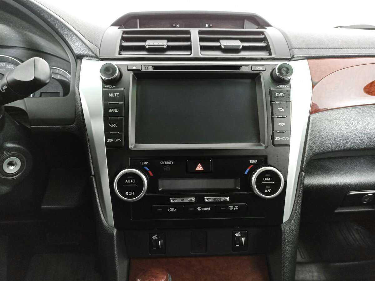 Б/У Тойота Камри 2012 года. Фото: #12