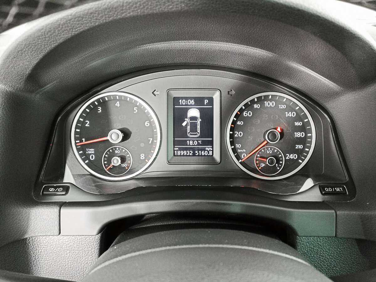 Б/У Фольксваген Тигуан 2016 года. Фото: #10