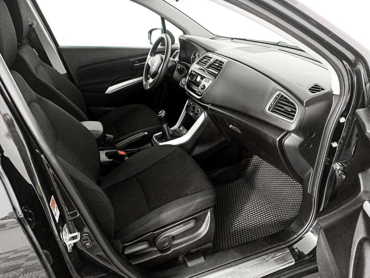 Б/У Сузуки С-Икс4 2016 года. Фото: #8