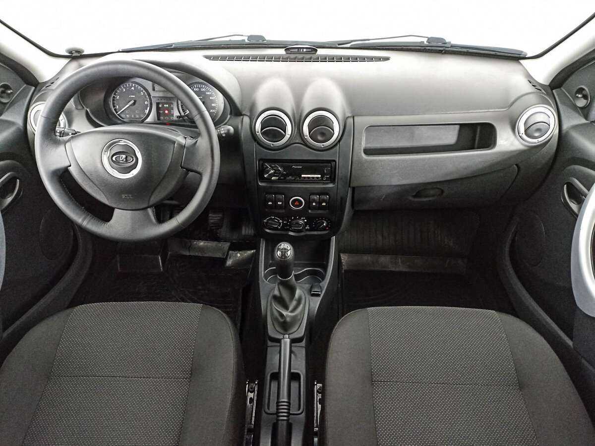 Б/У Лада (ВАЗ) Ларгус 2017 года. Фото: #13