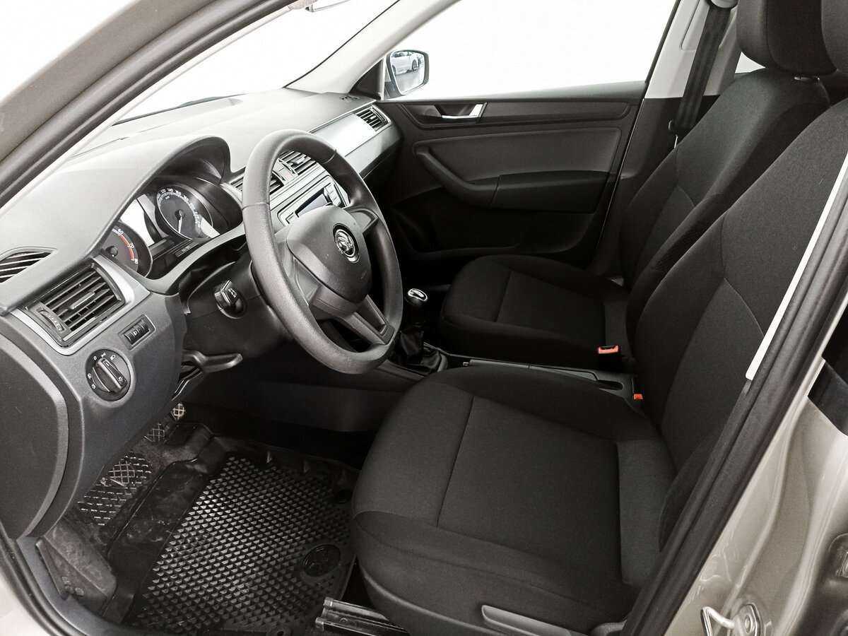 Б/У Шкода Рапид 2019 года. Фото: #13