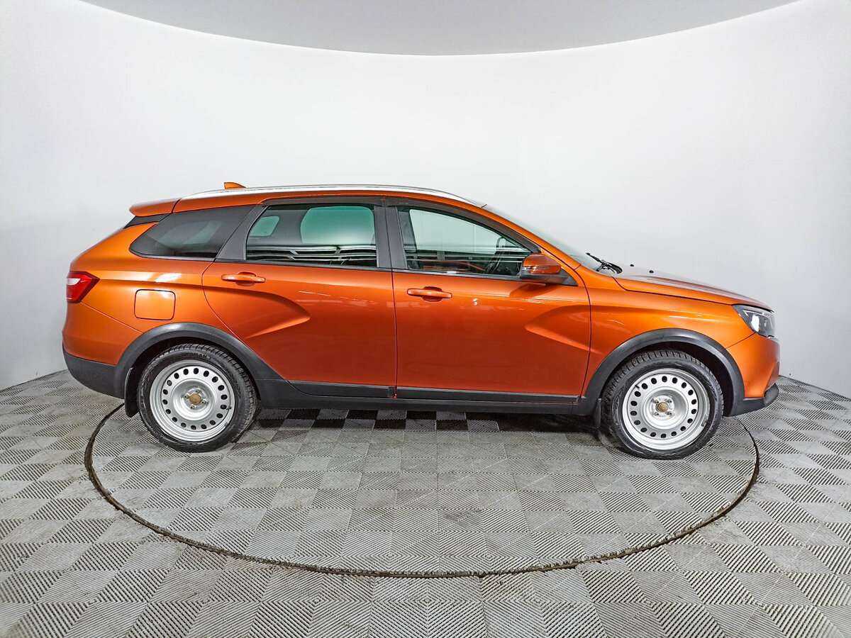 Б/У Лада (ВАЗ) Веста 2021 года. Фото: #3