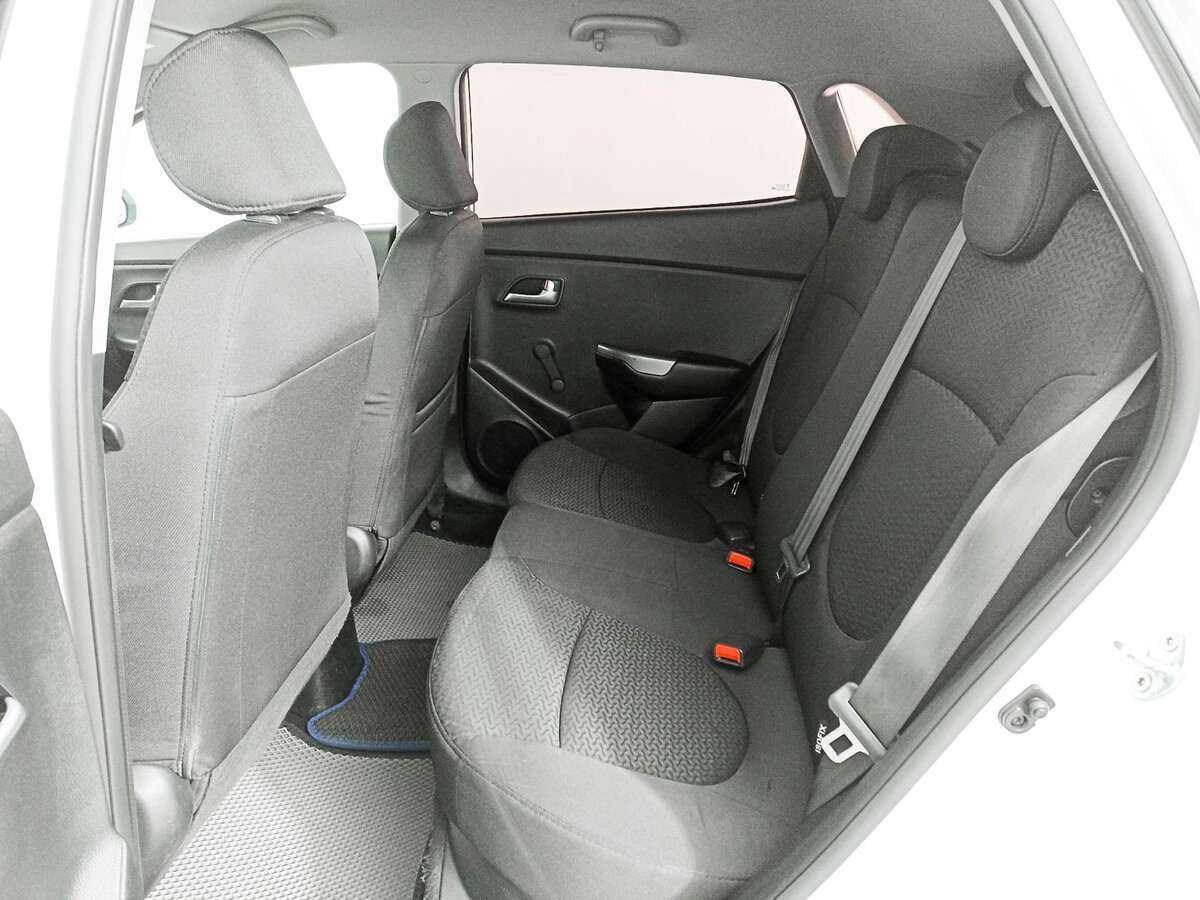 Б/У Киа Рио 2017 года. Фото: #9