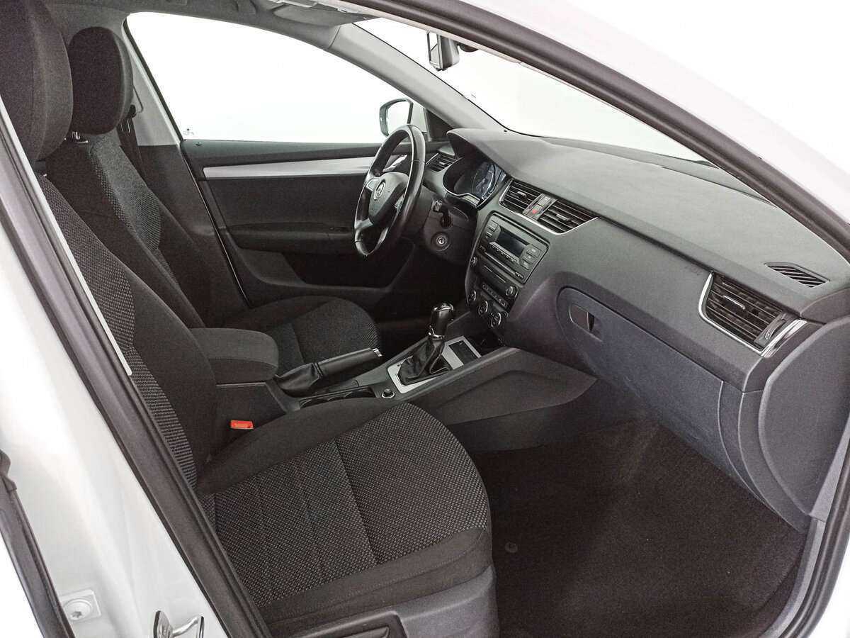 Б/У Шкода Октавия 2014 года. Фото: #8