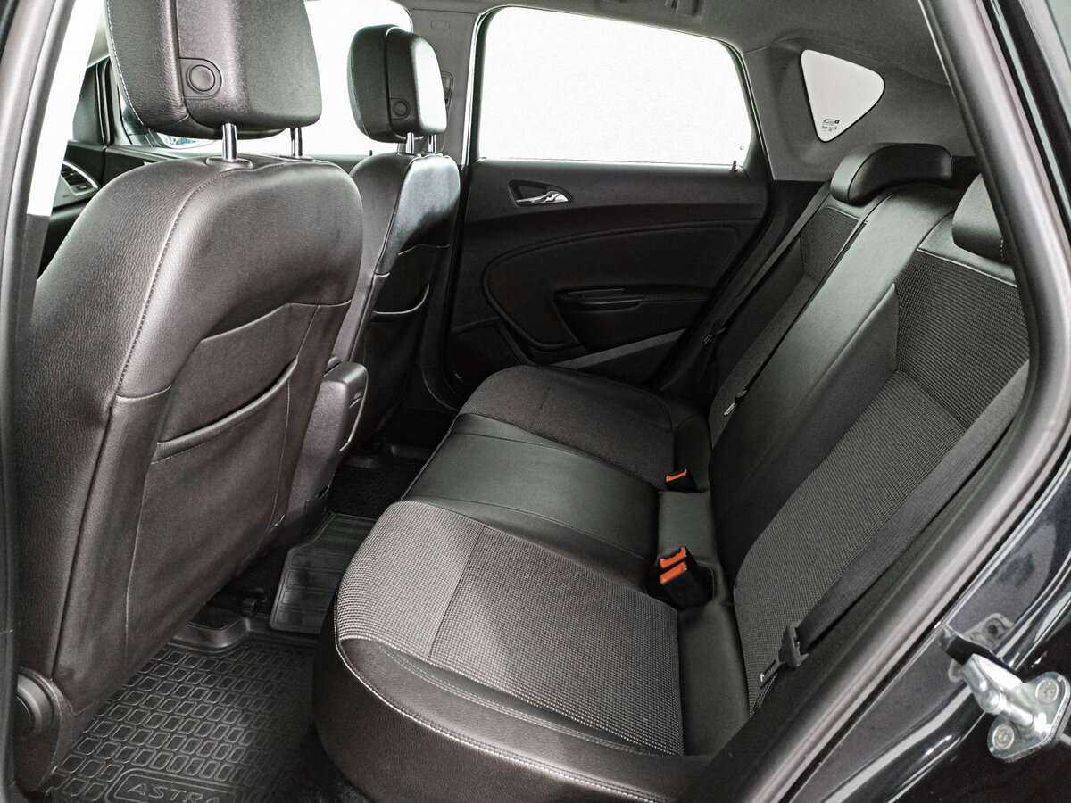 Б/У Опель Астра 2012 года. Фото: #9