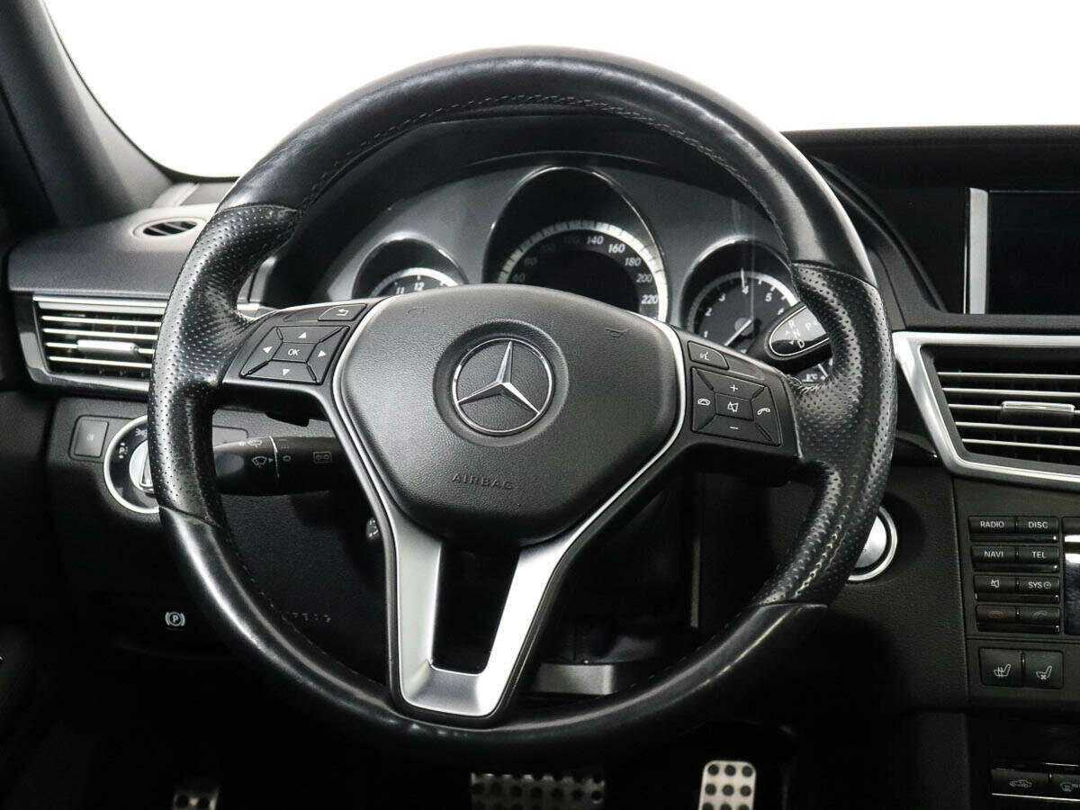 Mercedes-Benz E-Класс 2012 года с пробегом. Фото: #12