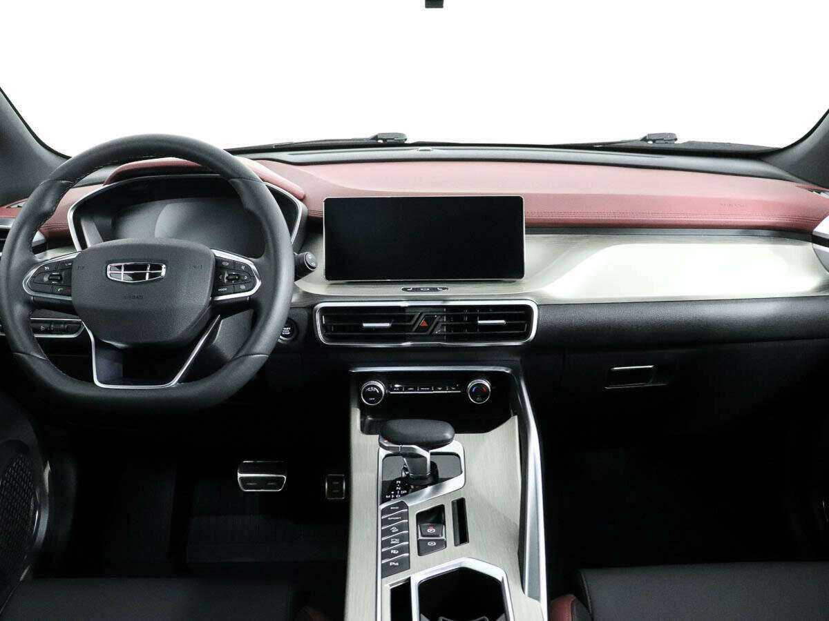 Geely Coolray 2023 года с пробегом. Фото: #10