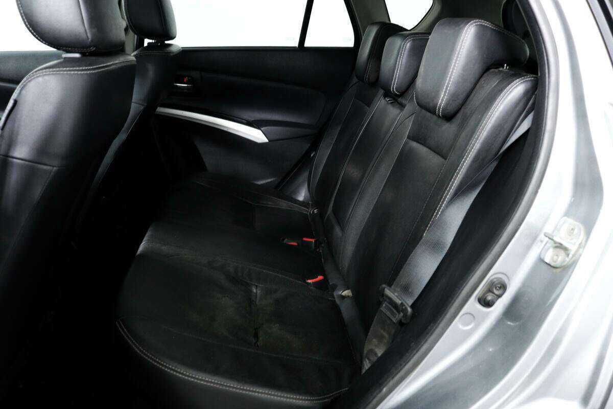 Б/У Сузуки С-Икс4 2014 года. Фото: #11