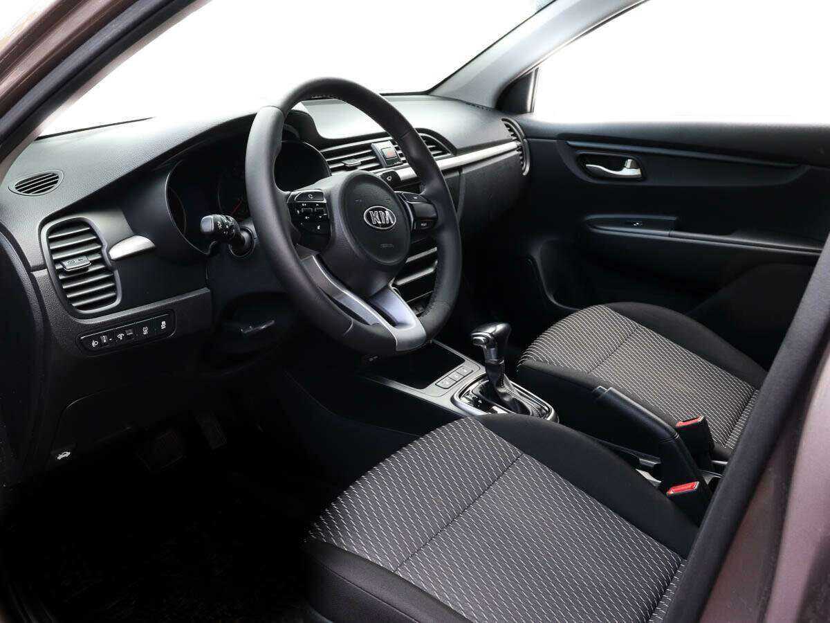 Б/У Киа Рио 2018 года. Фото: #7
