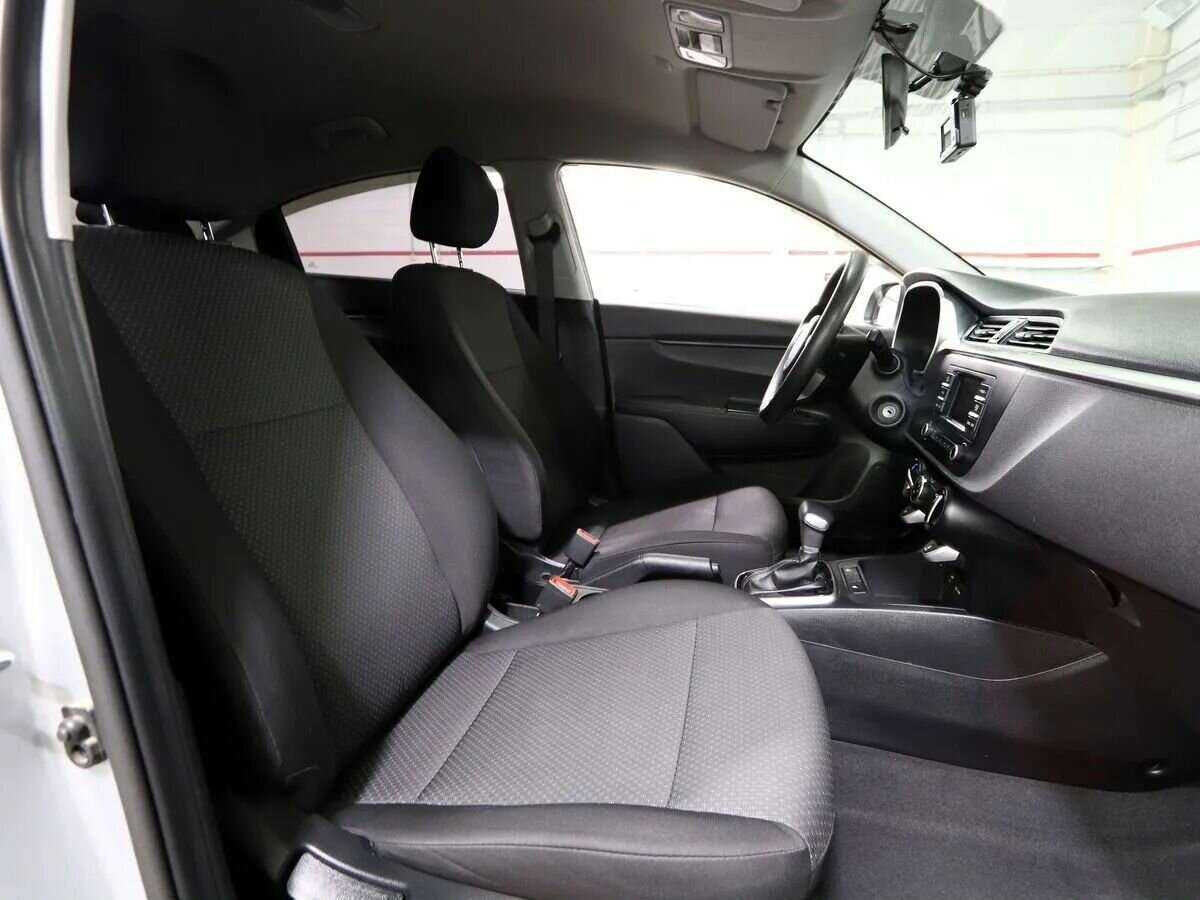 Б/У Киа Рио 2021 года. Фото: #10