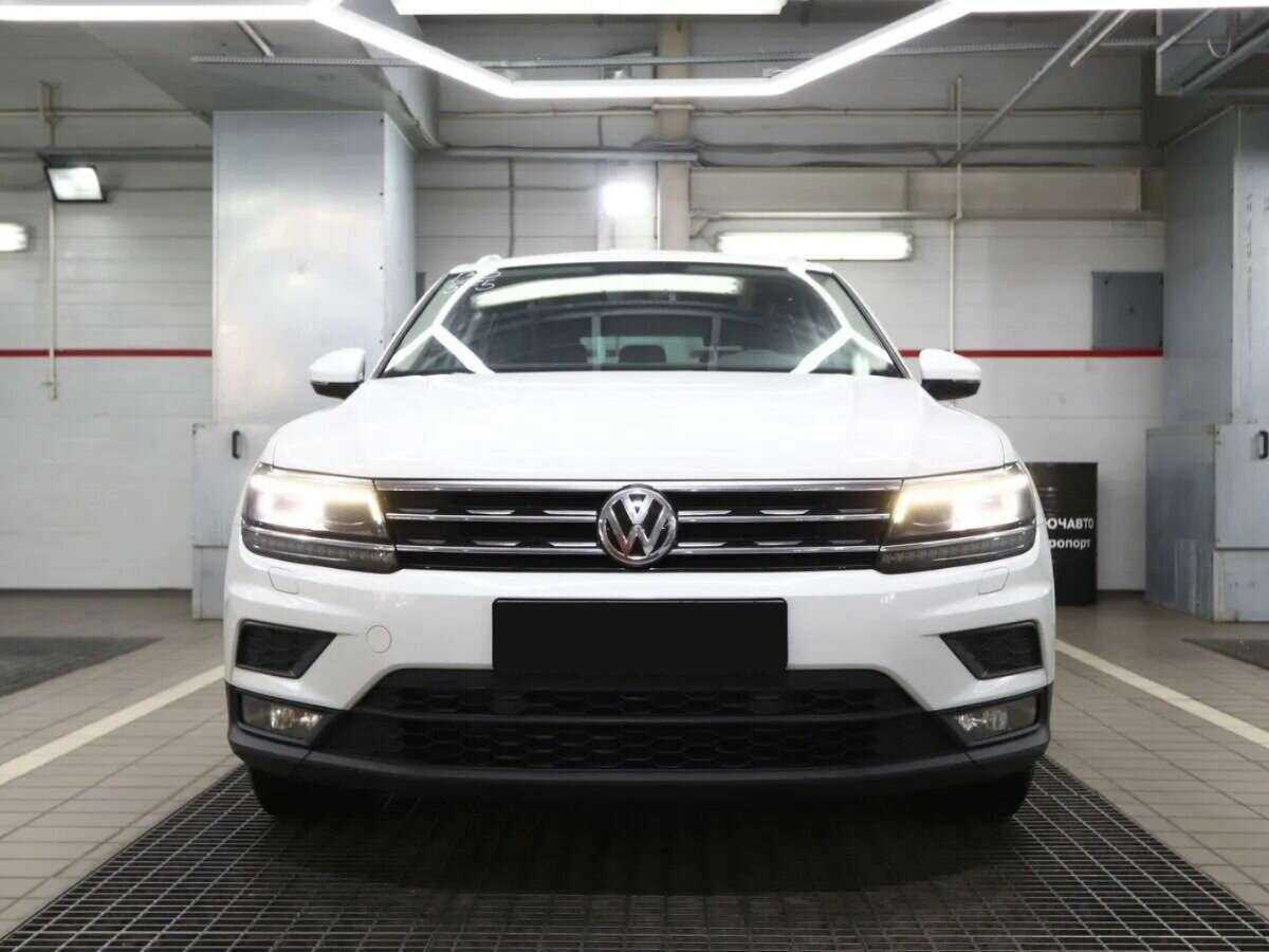 Volkswagen Tiguan 2018 года с пробегом. Фото: #2