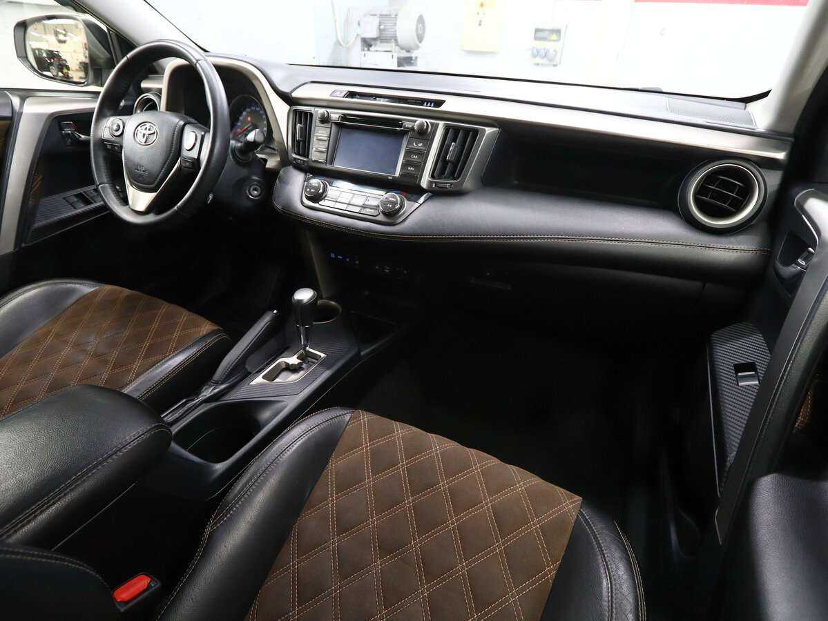 Toyota RAV4 2014 года с пробегом. Фото: #8