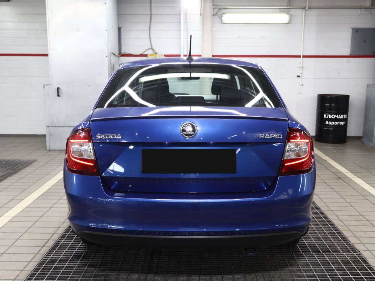 Б/У Шкода Рапид 2018 года. Фото: #3