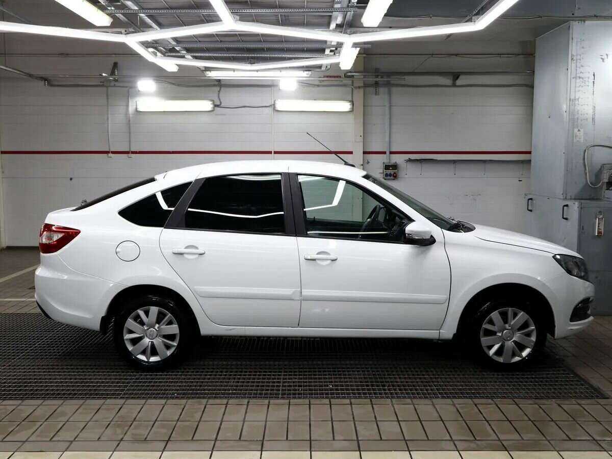 Б/У Лада (ВАЗ) Гранта 2020 года. Фото: #2