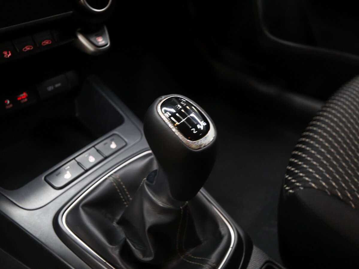 Б/У Киа Рио 2019 года. Фото: #10