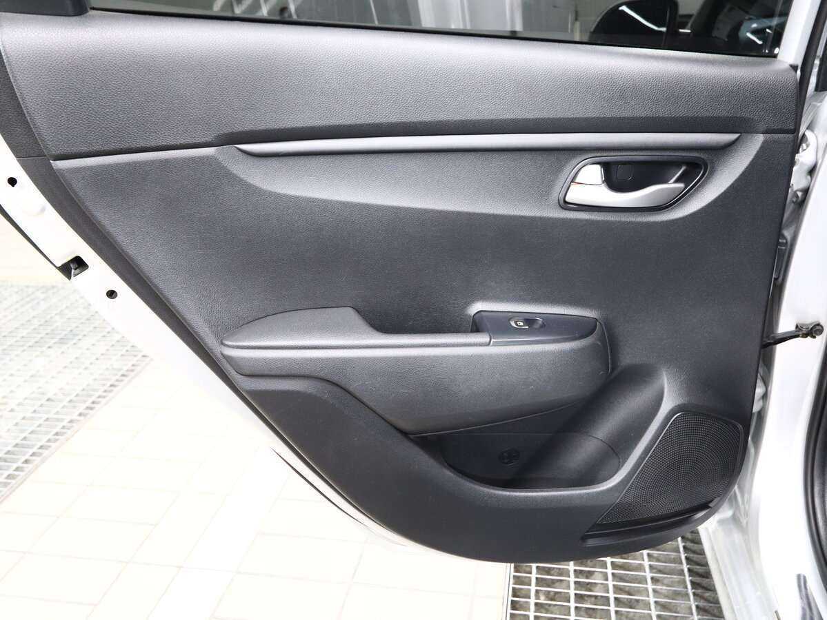 Б/У Киа Рио 2019 года. Фото: #11