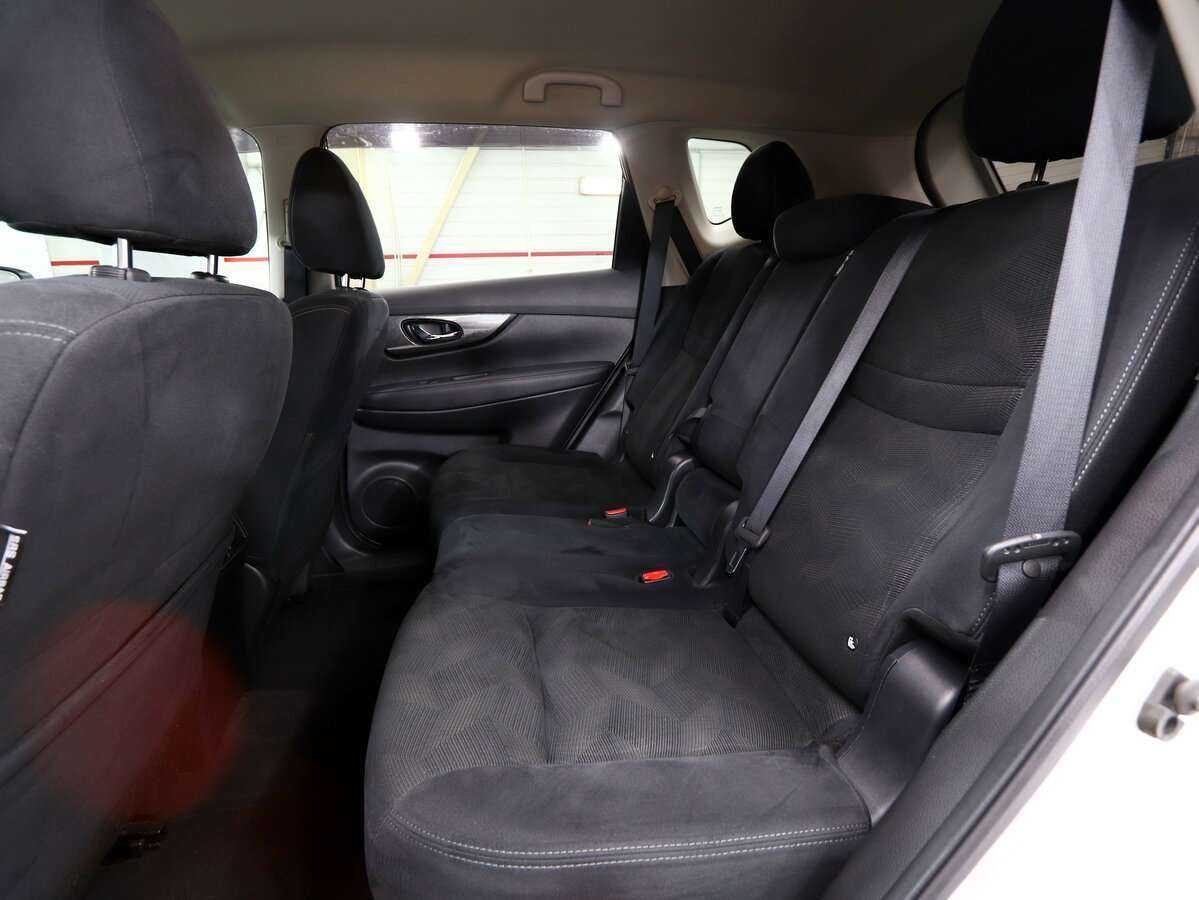 Б/У Ниссан Икс-Трейл 2017 года. Фото: #9