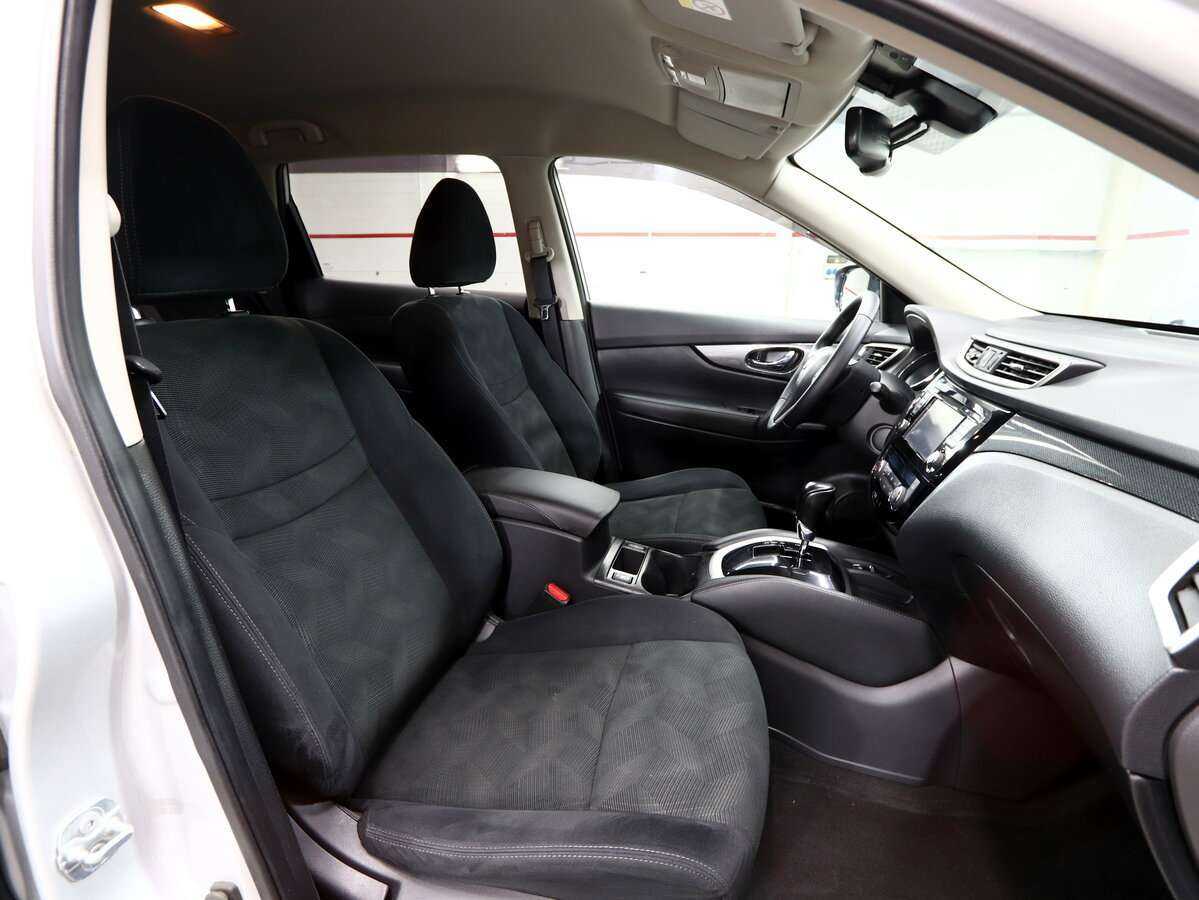 Б/У Ниссан Икс-Трейл 2017 года. Фото: #11