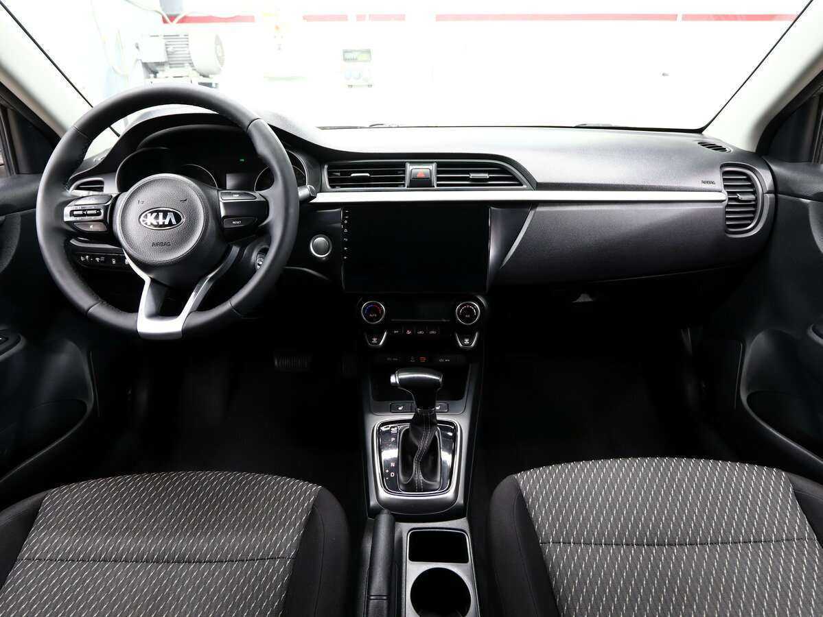 Б/У Киа Рио 2018 года. Фото: #10