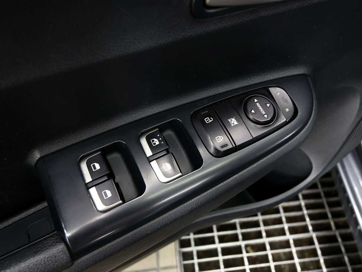 Б/У Киа Рио 2018 года. Фото: #15