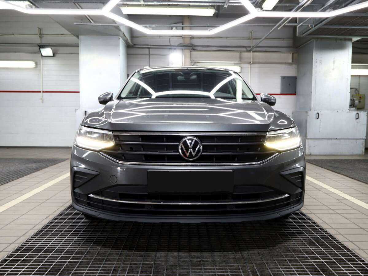 Volkswagen Tiguan 2021 года с пробегом. Фото: #1