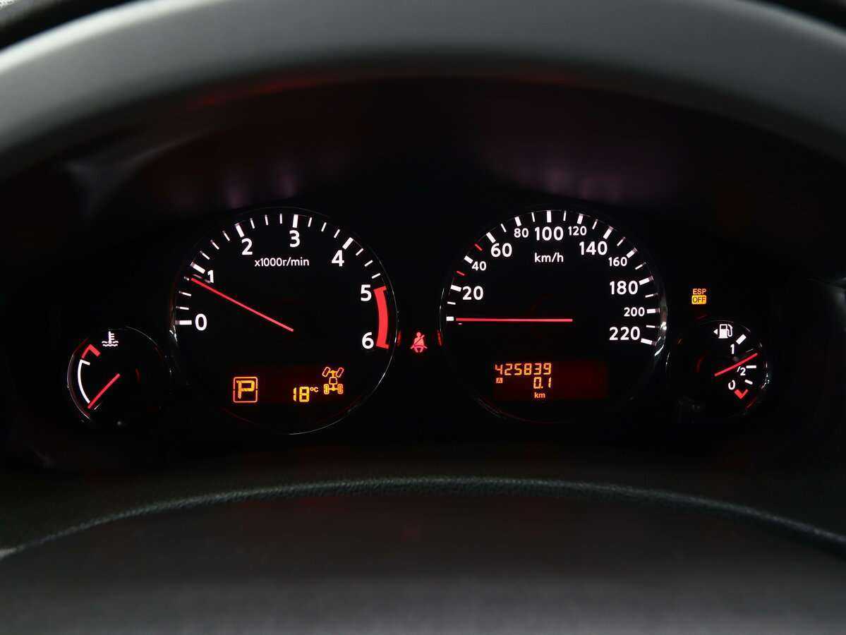 Б/У Ниссан Патфайндер 2012 года. Фото: #12