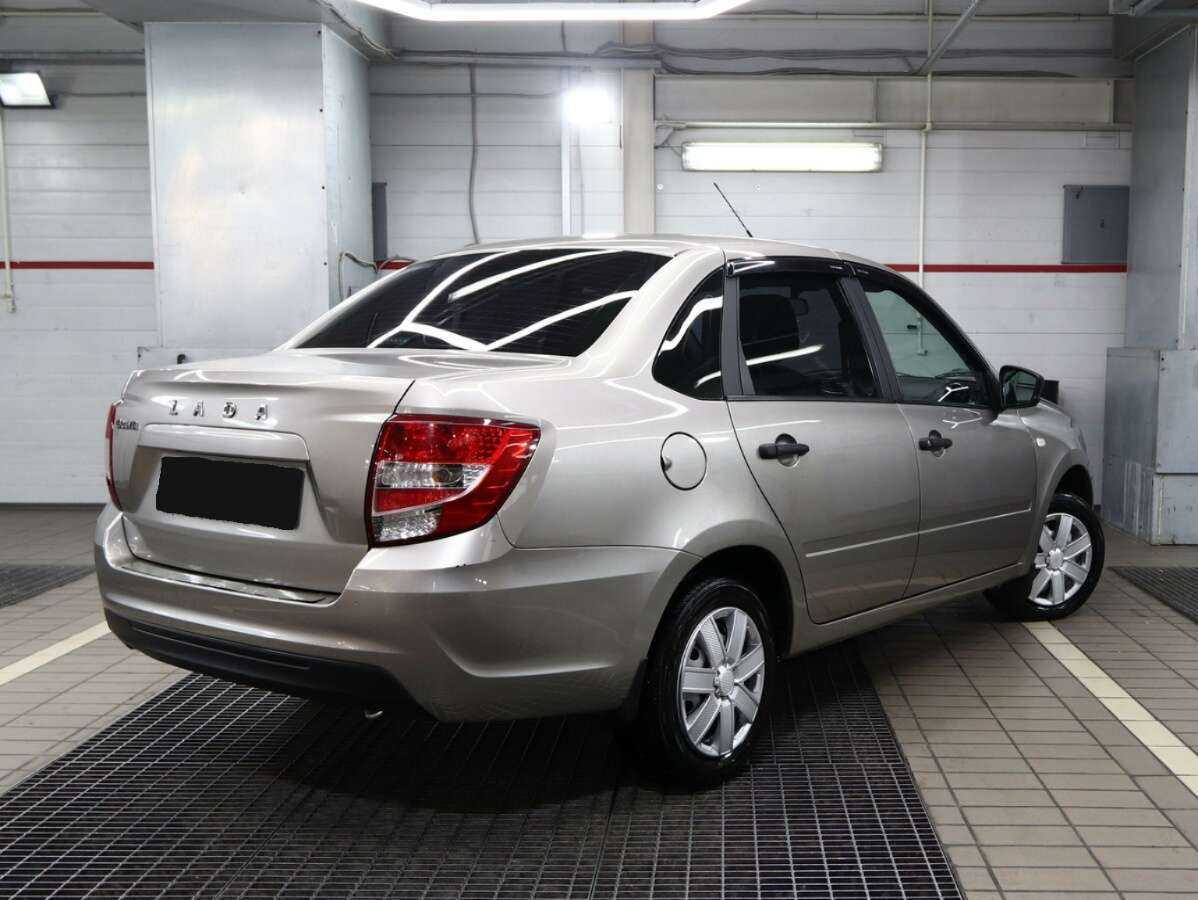 Б/У Лада (ВАЗ) Гранта 2021 года. Фото: #3