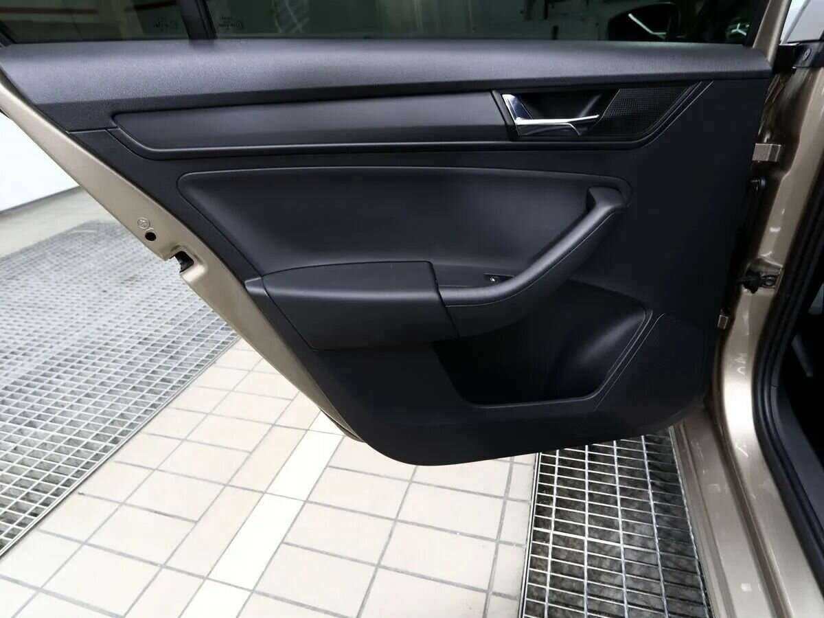 Б/У Шкода Рапид 2020 года. Фото: #14