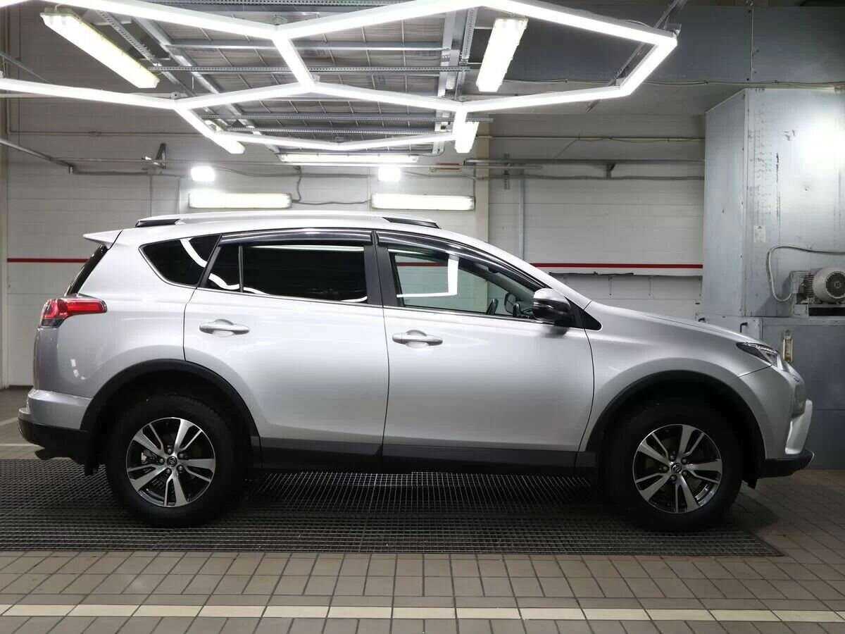 Toyota RAV4 2019 года с пробегом. Фото: #1