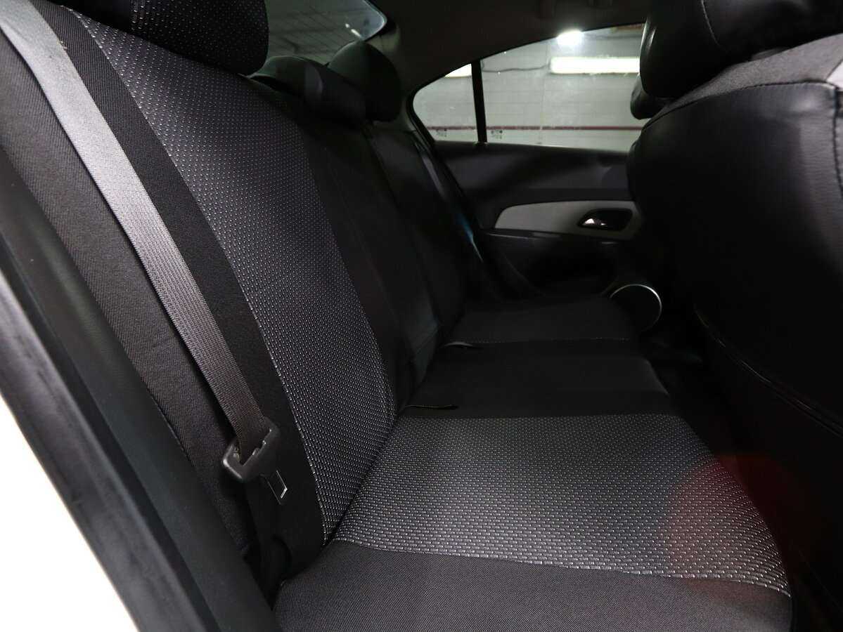 Б/У Шевроле Круз 2012 года. Фото: #12