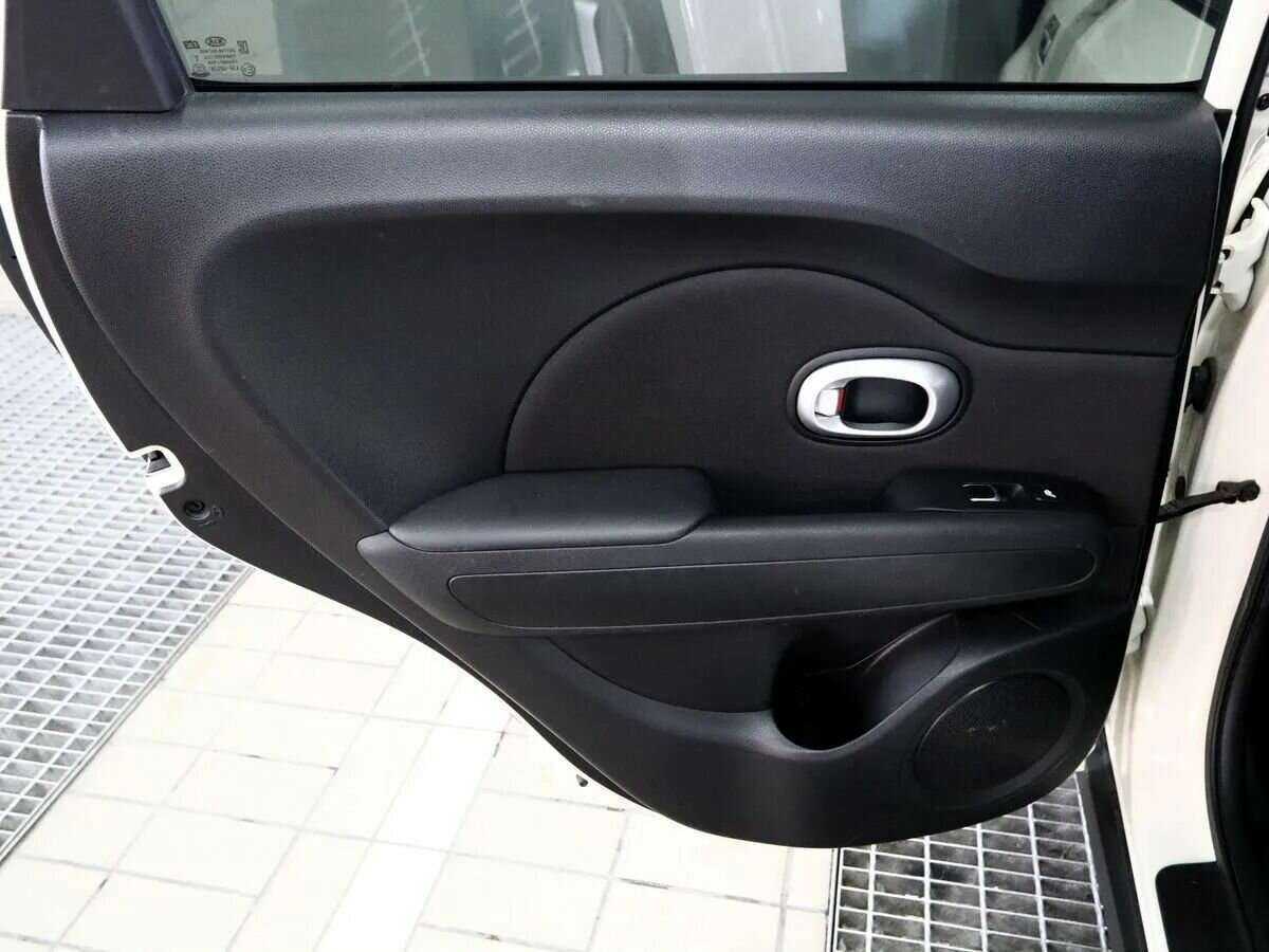 Б/У Киа Соул 2017 года. Фото: #17