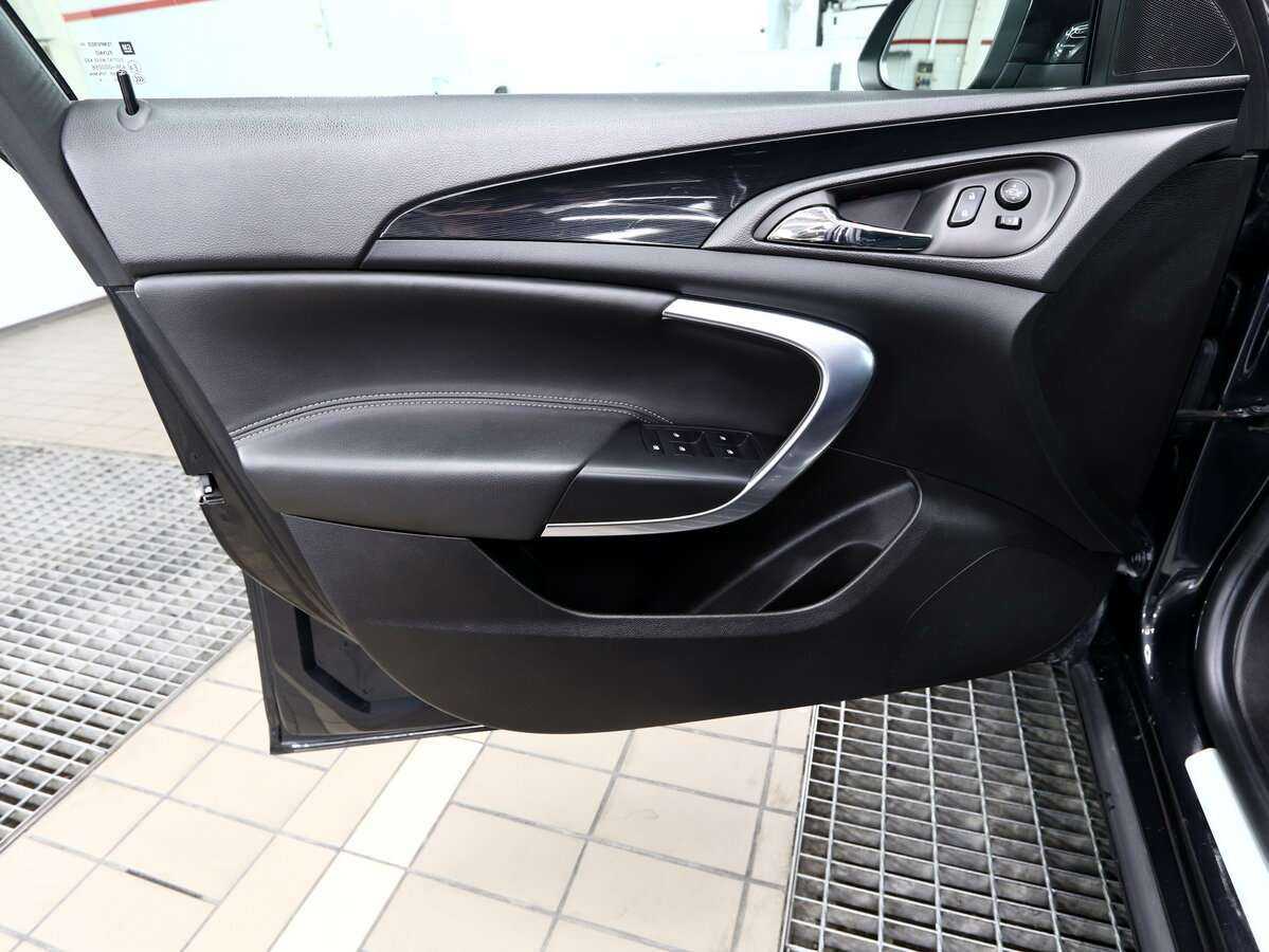 Б/У Опель Инсигния 2014 года. Фото: #13