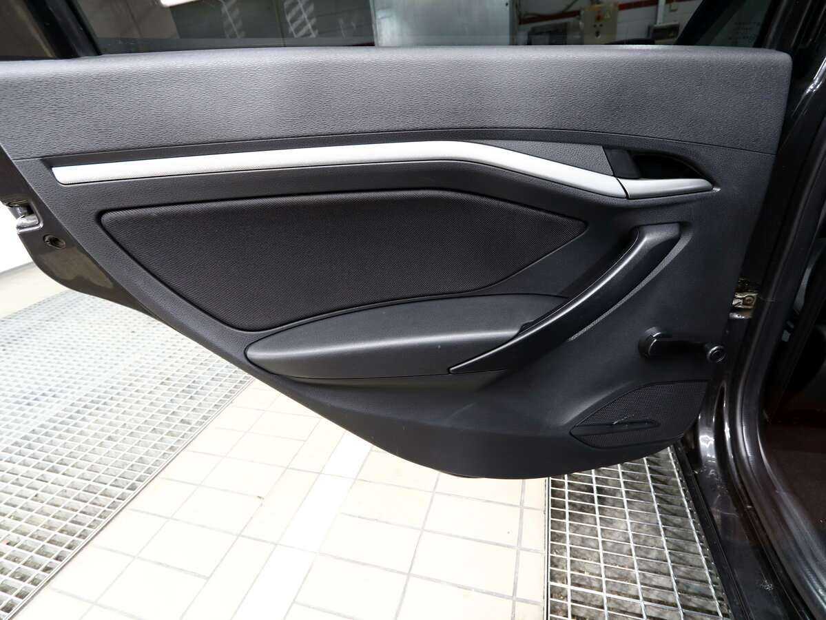 Б/У Лада (ВАЗ) Веста 2015 года. Фото: #10