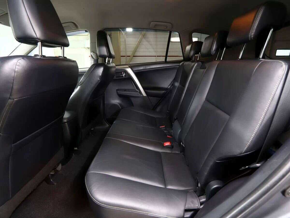 Toyota RAV4 2013 года с пробегом. Фото: #8