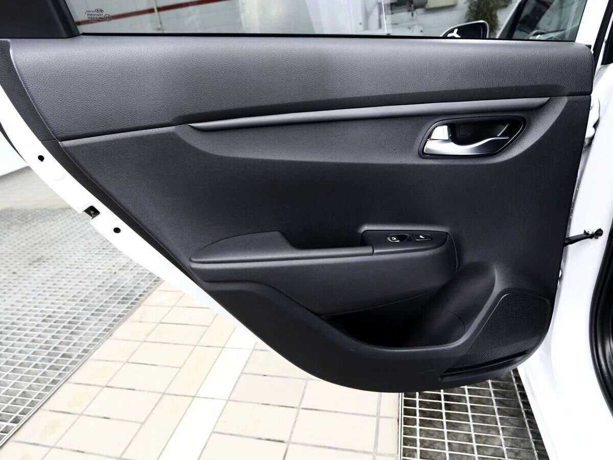 Б/У Киа Рио 2021 года. Фото: #10