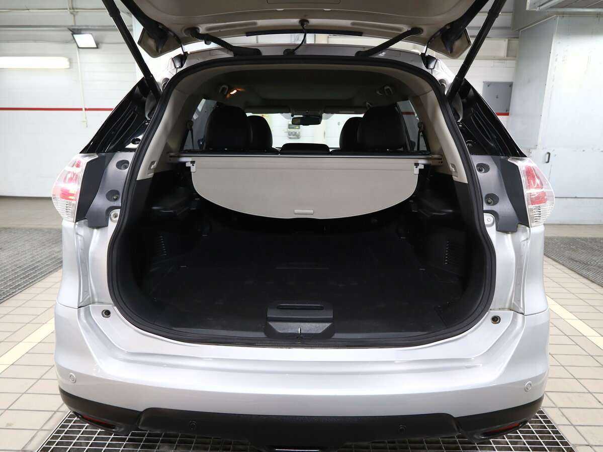 Б/У Ниссан Икс-Трейл 2015 года. Фото: #4