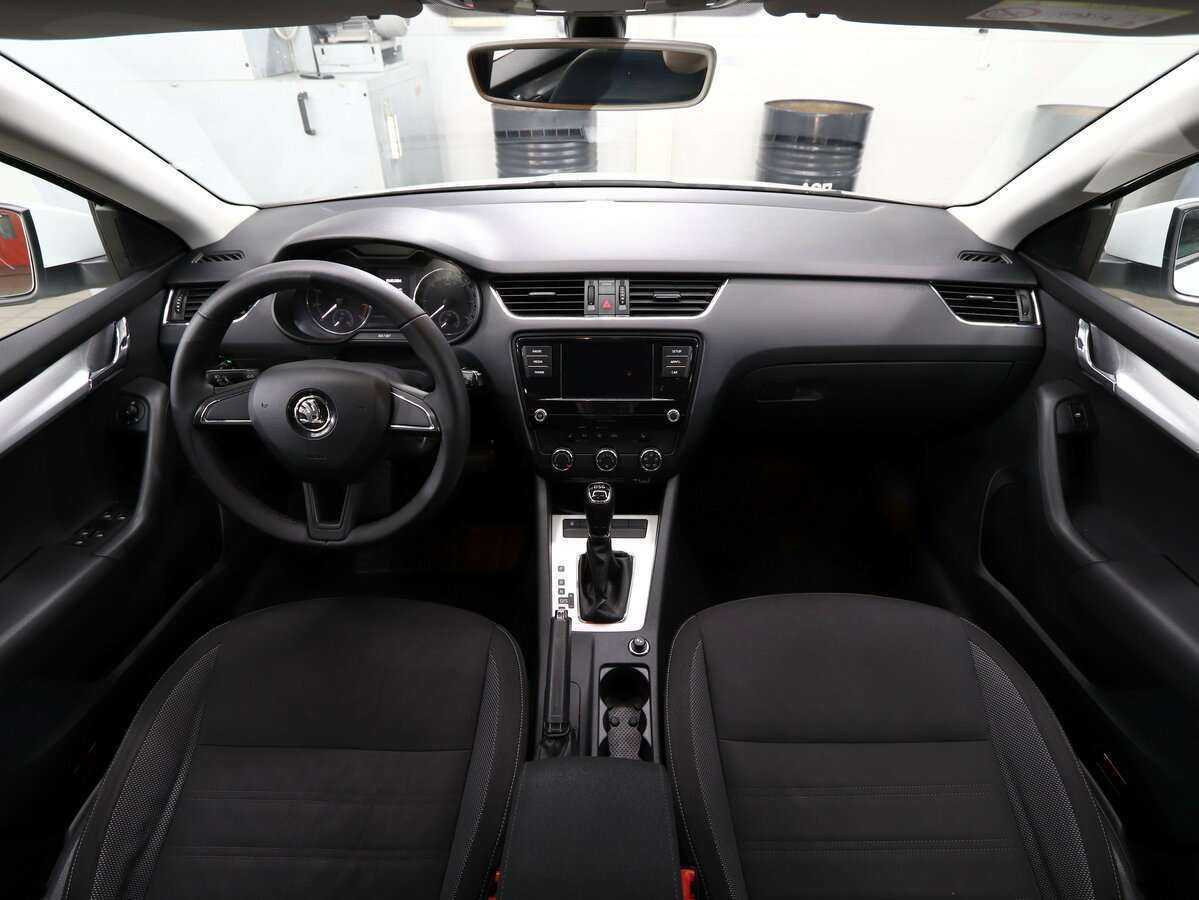 Skoda Octavia 2018 года с пробегом. Фото: #14