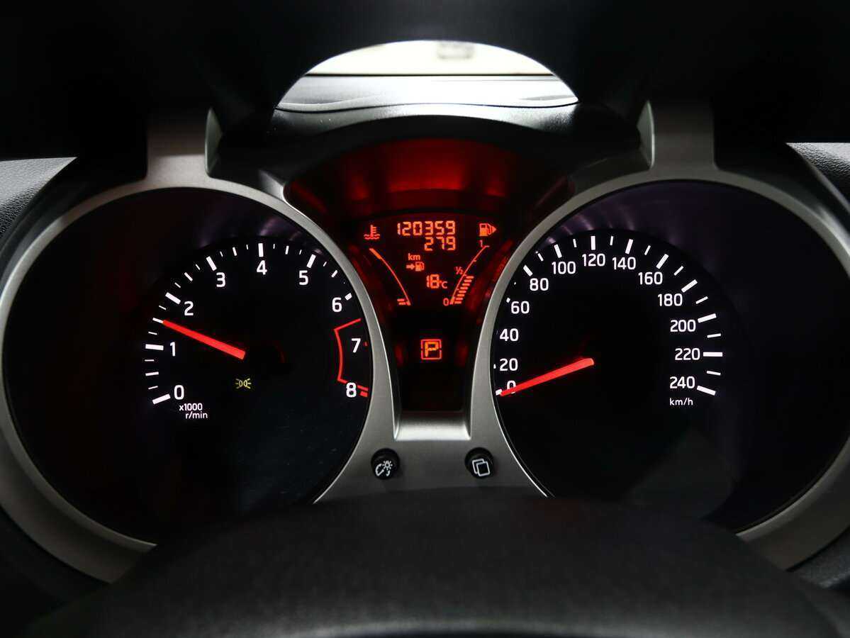 Б/У Ниссан Жук 2013 года. Фото: #16