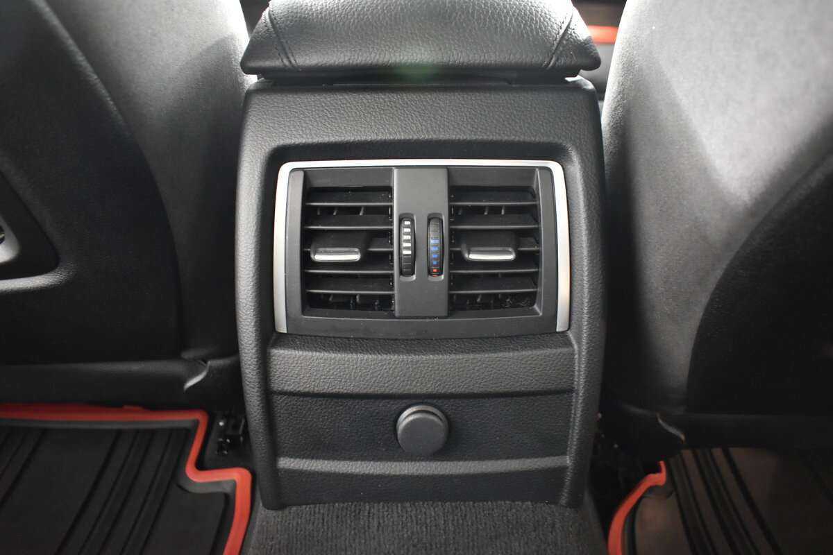 BMW 3 серии 2016 года с пробегом. Фото: #7