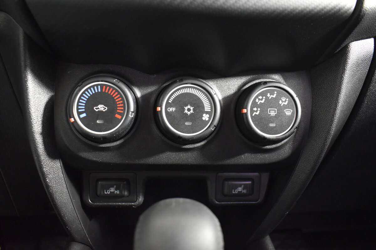 Б/У Митсубиши АС-Икс 2014 года. Фото: #18