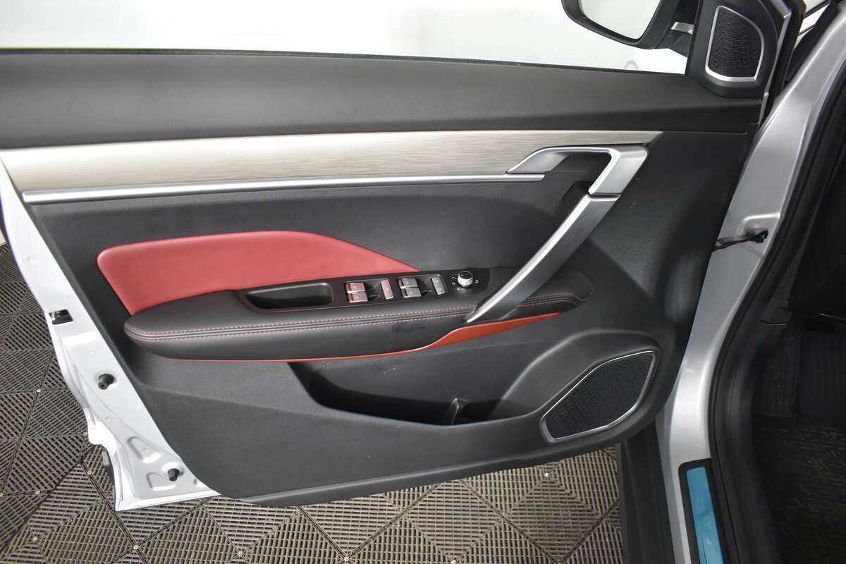 Б/У Джили Кулрэй 2021 года. Фото: #13