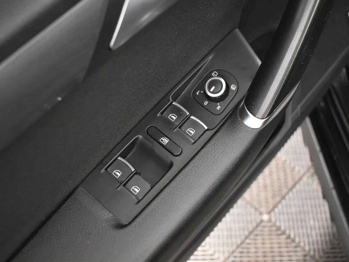 Б/У Фольксваген Пассат 2014 года. Фото: #10