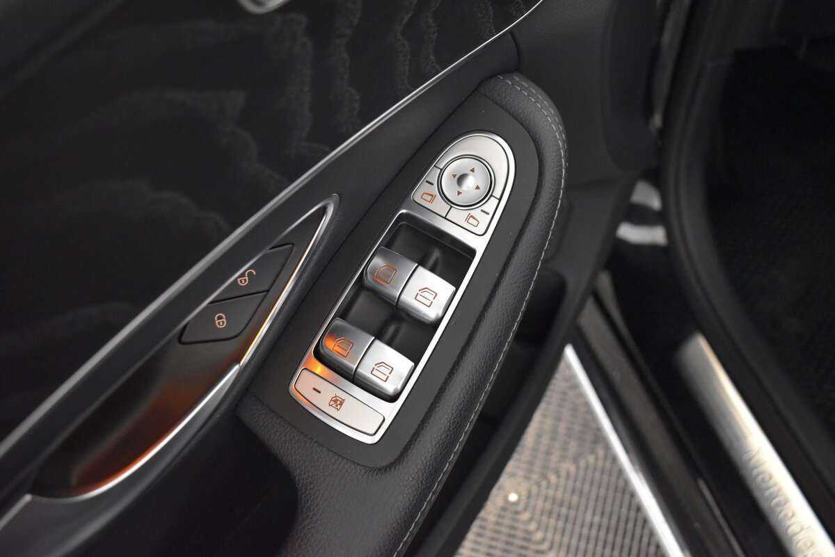 Mercedes-Benz C-Класс 2019 года с пробегом. Фото: #6