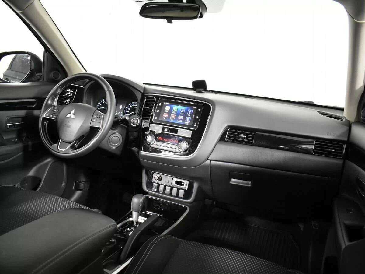 Mitsubishi Outlander 2019 года с пробегом. Фото: #8