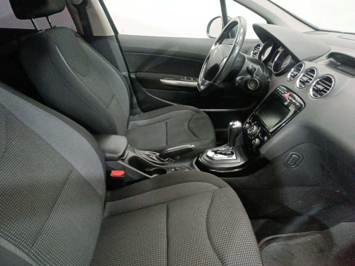 Б/У Пежо 408 2018 года. Фото: #9