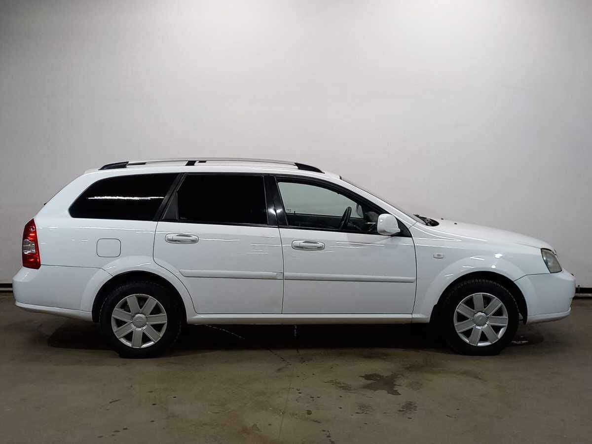 Б/У Шевроле Лачетти 2012 года. Фото: #3